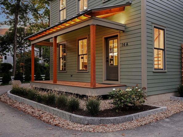 14 Dexter Lane A, Newburyport MA 01950