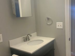 35 Longworth Ave 17, Brockton MA 02302