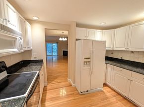 93 Westminster Dr 93, Marlborough MA 01752