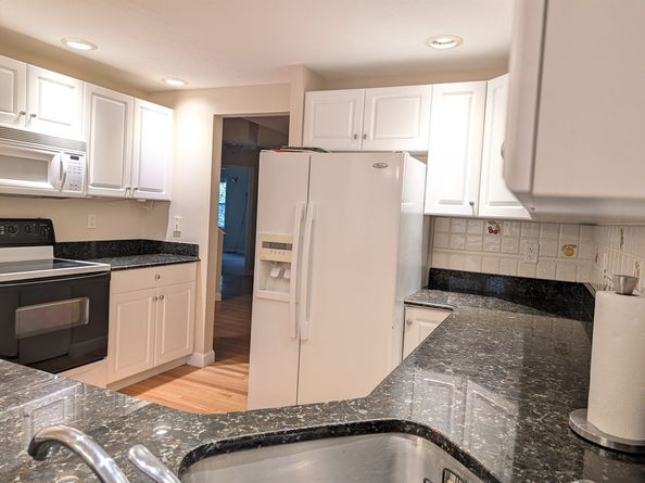 93 Westminster Dr 93, Marlborough MA 01752