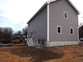 270 S Main St, Hopedale MA 01747