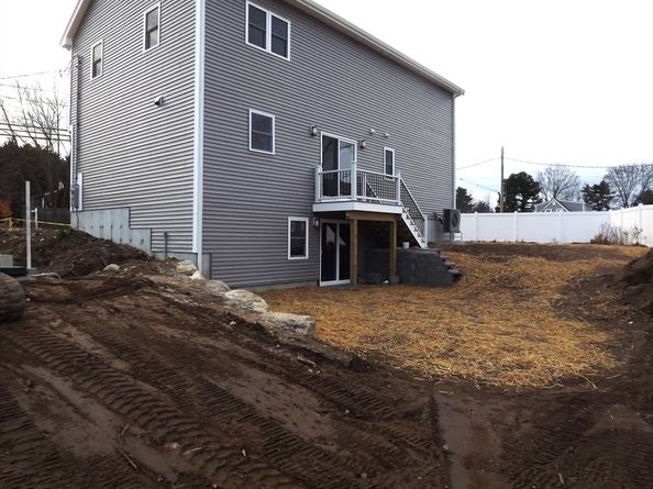 270 S Main St, Hopedale MA 01747