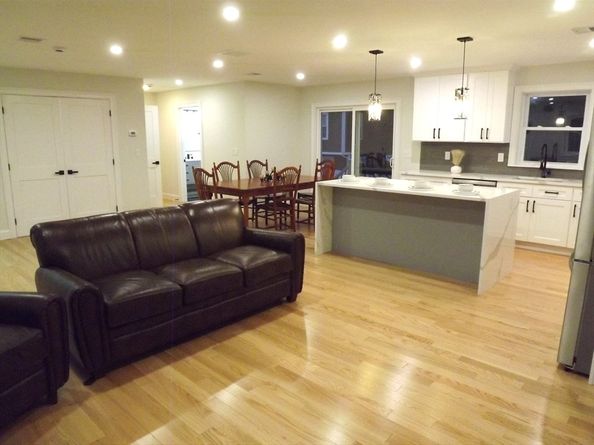 270 S Main St, Hopedale MA 01747