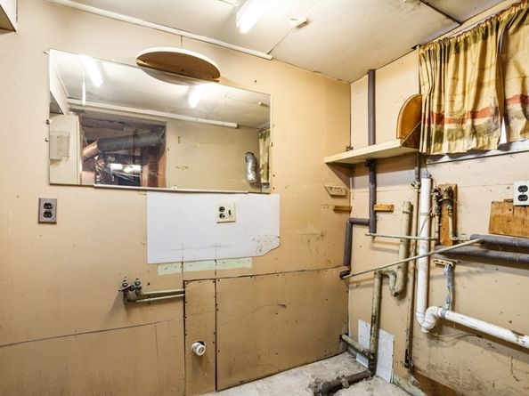 17 Ashton St, Everett MA 02149