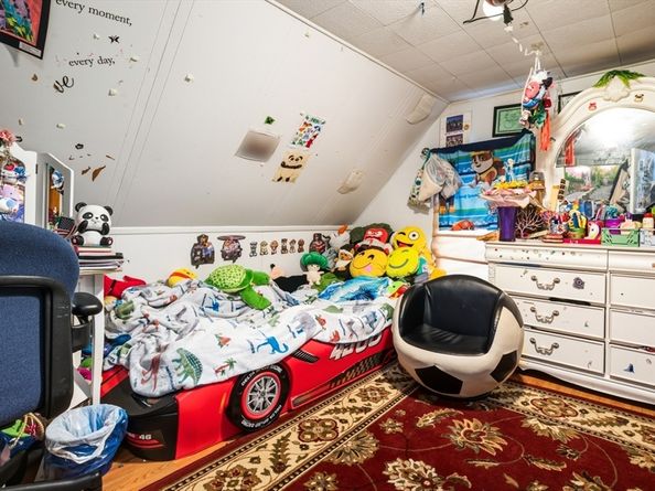 17 Ashton St, Everett MA 02149