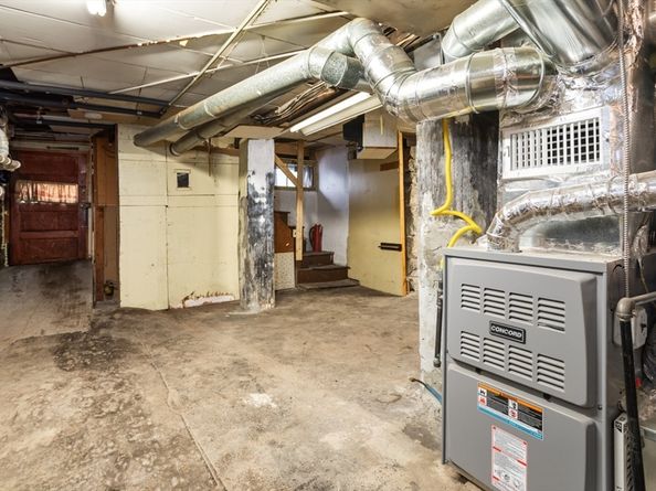 17 Ashton St, Everett MA 02149