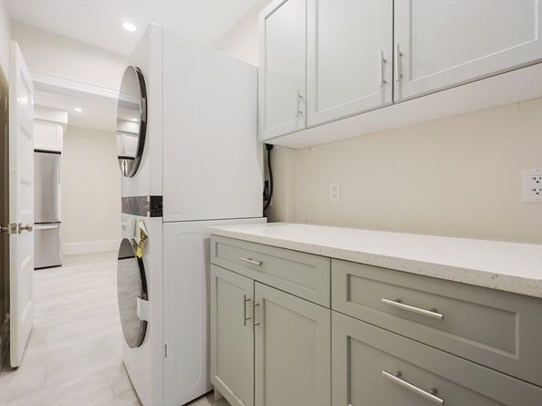 28 Inman St 4, Cambridge MA 02139