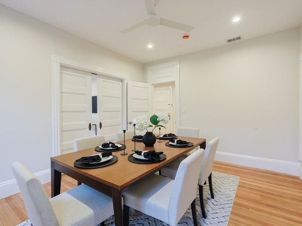 28 Inman St 4, Cambridge MA 02139