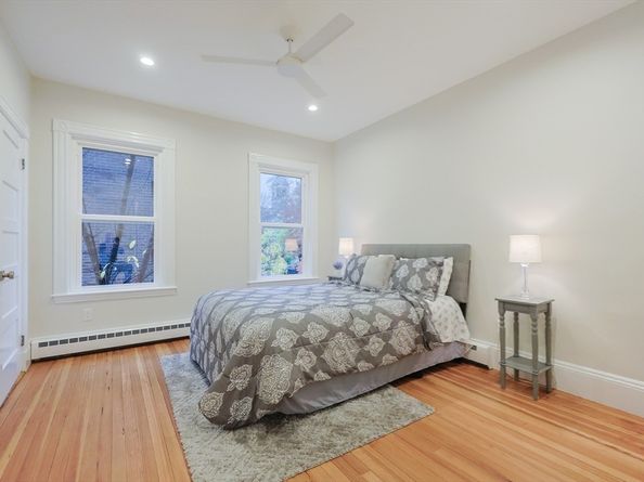 28 Inman St 4, Cambridge MA 02139