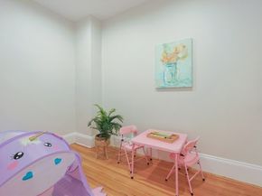 28 Inman St 4, Cambridge MA 02139