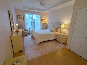 87 Clocktower Dr. 2207, Waltham MA 02452