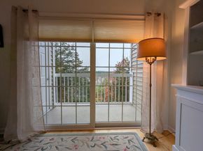 87 Clocktower Dr. 2207, Waltham MA 02452