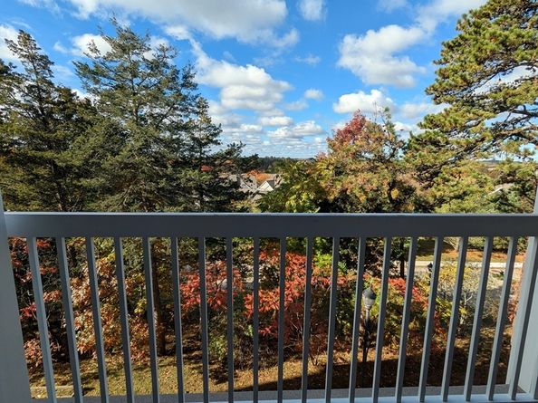 87 Clocktower Dr. 2207, Waltham MA 02452