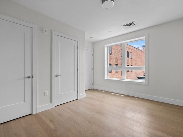 301 Border Street PH3, Boston MA 02128