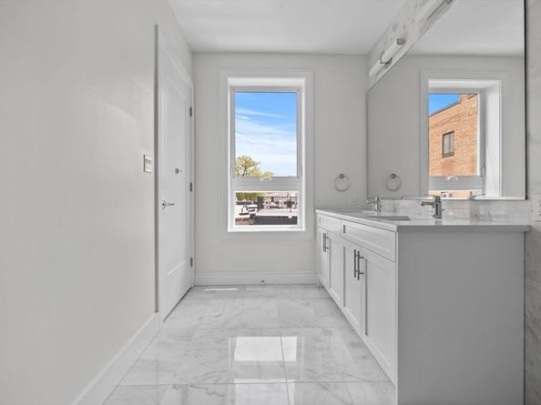 301 Border Street PH3, Boston MA 02128