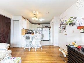 186 Lexington St 8, Watertown MA 02472