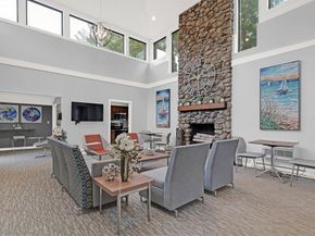 14 Old Stone Way 11, Weymouth MA 02189