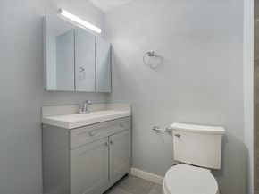 14 Old Stone Way 11, Weymouth MA 02189