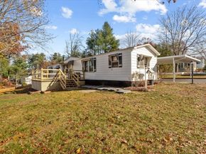 5 Presidents Way, Carver MA 02330