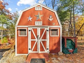 5 Presidents Way, Carver MA 02330