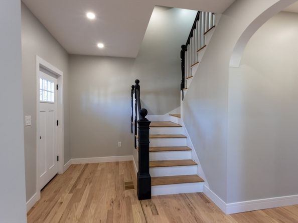 75 Sycamore St, Everett MA 02149