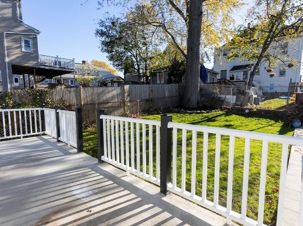 75 Sycamore St, Everett MA 02149