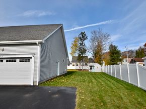 73 Plummer Ave 73, Northbridge MA 01588