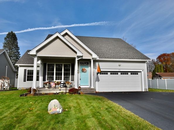 73 Plummer Ave 73, Northbridge MA 01588