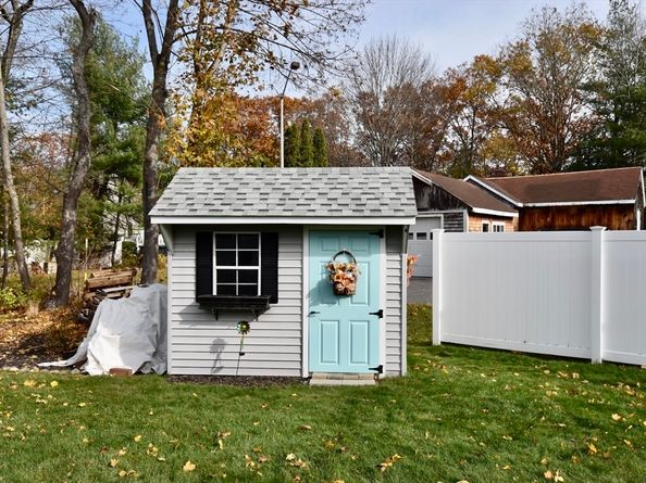 73 Plummer Ave 73, Northbridge MA 01588