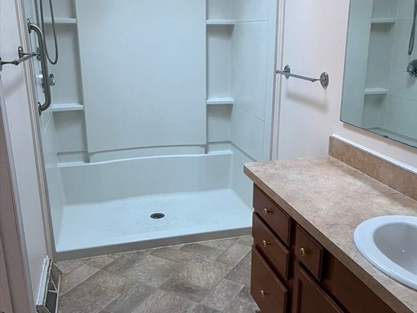 2612 Oak Point Dr, Middleboro MA 02346