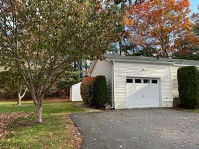 2612 Oak Point Dr, Middleboro MA 02346