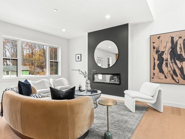 12-14 Sylvan St. 2, Melrose MA 02176