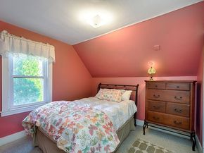 31 Marion St, Natick MA 01760