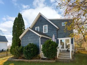 31 Marion St, Natick MA 01760