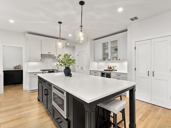 6 Callahan Drive, Woburn MA 01801