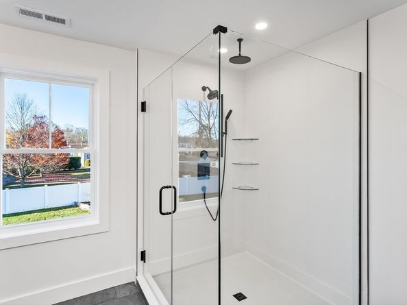 6 Callahan Drive, Woburn MA 01801