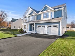 6 Callahan Drive, Woburn MA 01801