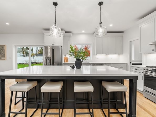 6 Callahan Drive, Woburn MA 01801