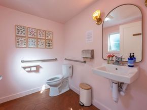 162 Main St, Essex MA 01929