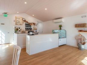 162 Main St, Essex MA 01929