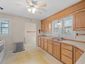 212 Pearl St, Gardner MA 01440