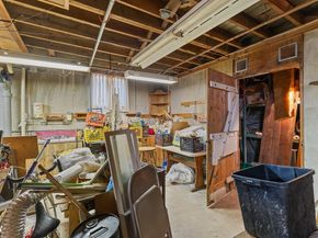 212 Pearl St, Gardner MA 01440