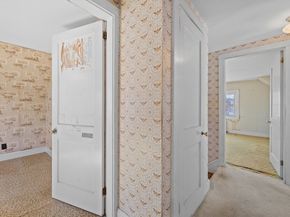212 Pearl St, Gardner MA 01440