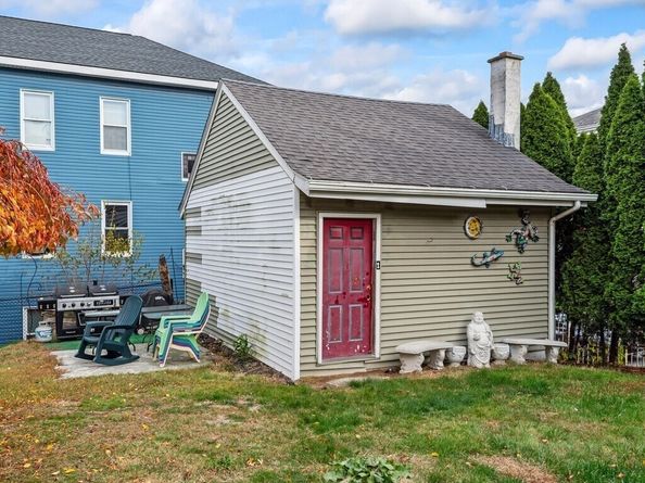 59 Barclay St, Worcester MA 01604