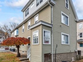59 Barclay St, Worcester MA 01604