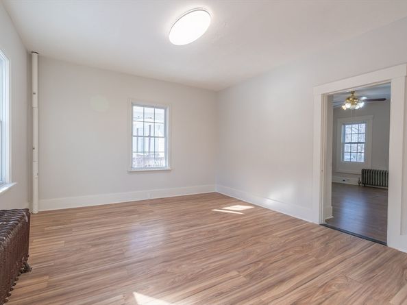 114 Green St, Gardner MA 01440