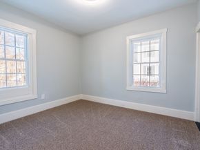 114 Green St, Gardner MA 01440