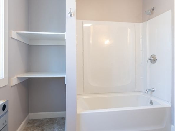 114 Green St, Gardner MA 01440