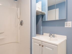 114 Green St, Gardner MA 01440