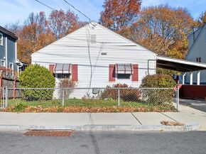 112 Hadley St, Malden MA 02148